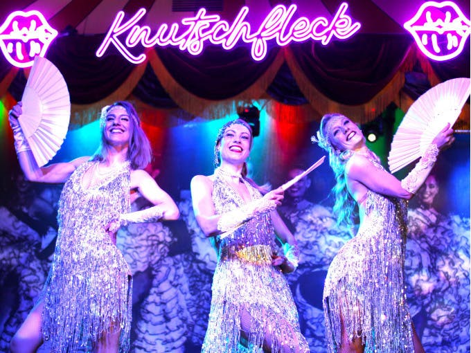 Knutschfleck Show- und Partyabend am Freitag oder Samstag inkl. Afterhow Party und einen Empfangs-Cocktail für 2 Personen