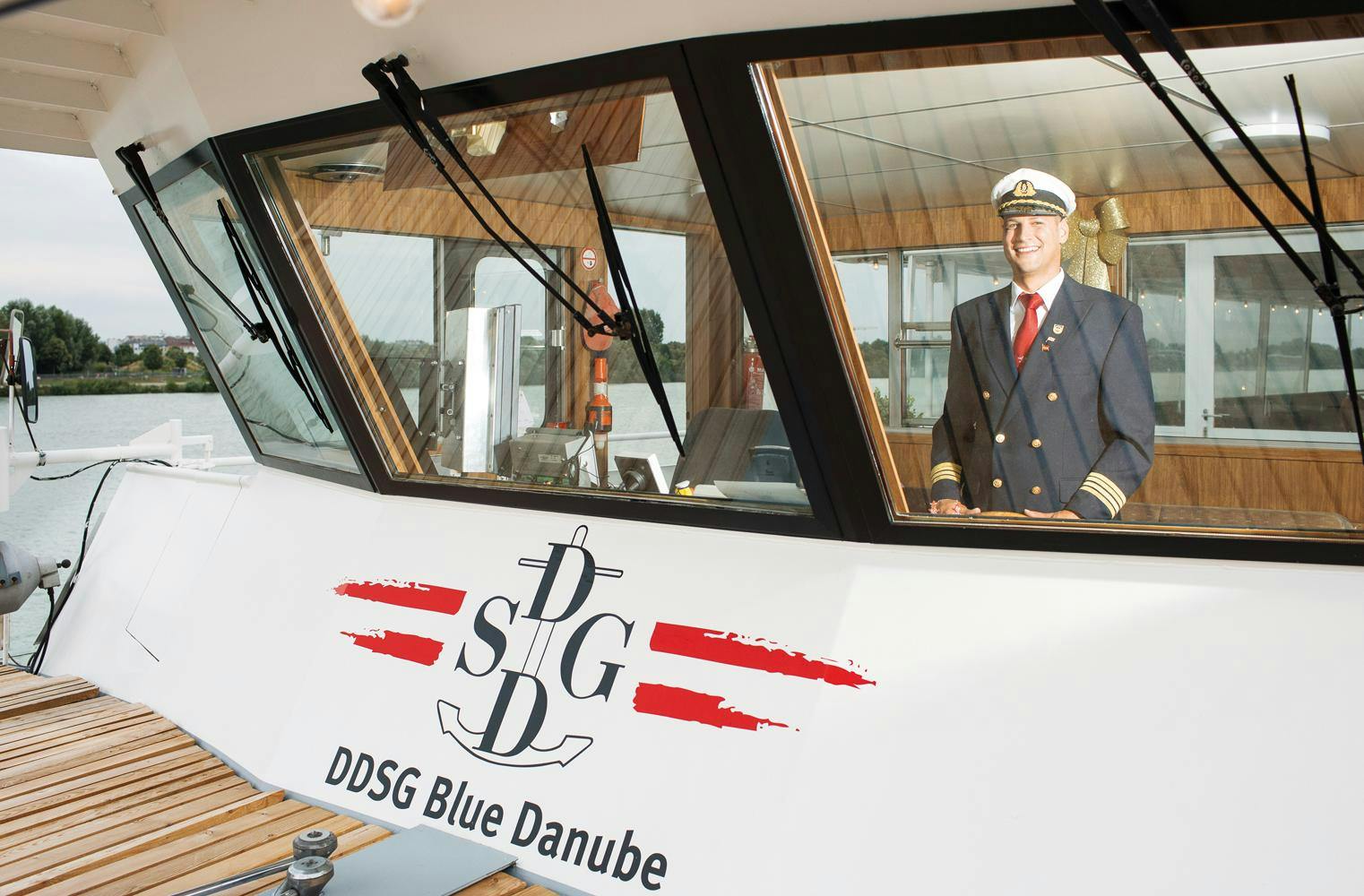Einmal Kapitän sein | die MS Dürnstein auf der Donau fahren
