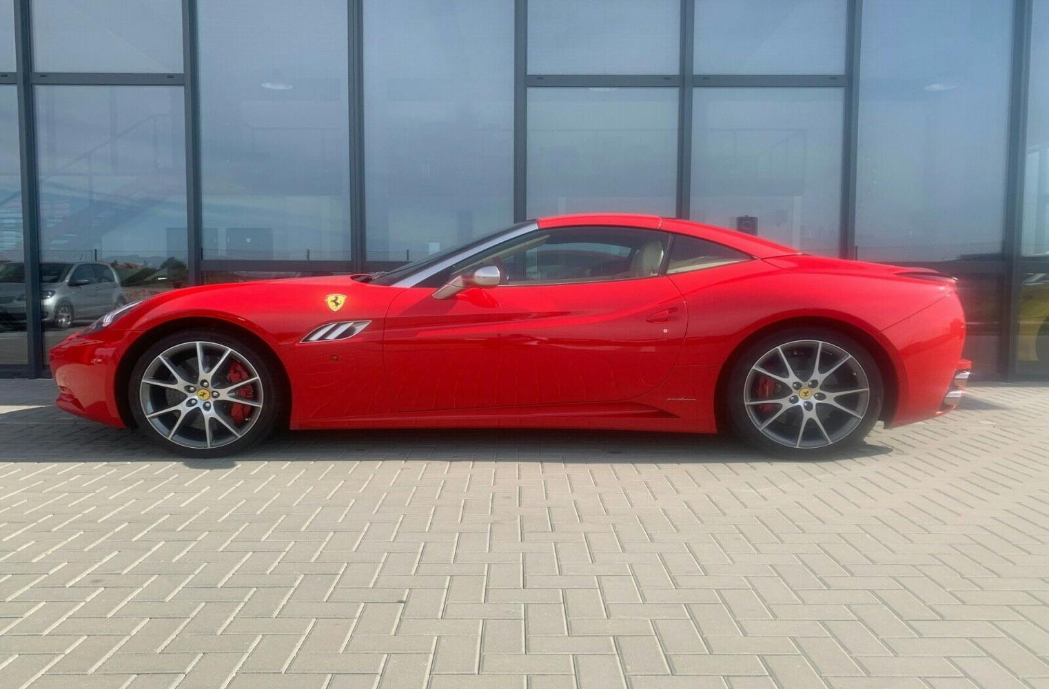 Ferrari California selber fahren | 460 PS | 1 Tag mieten