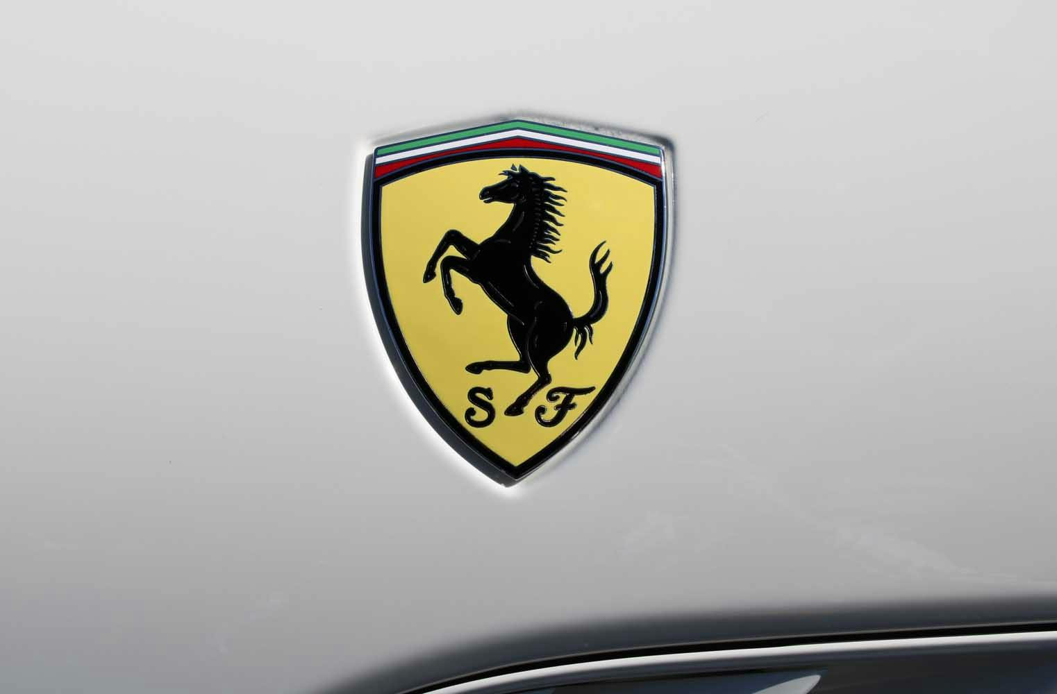 Ferrari California 30 fahren | 30 Min. Extraklasse