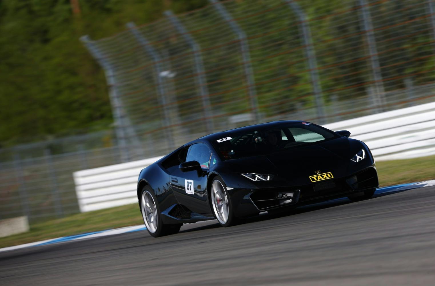 3 Runden Lamborghini Huracan | Rennstrecke selber fahren