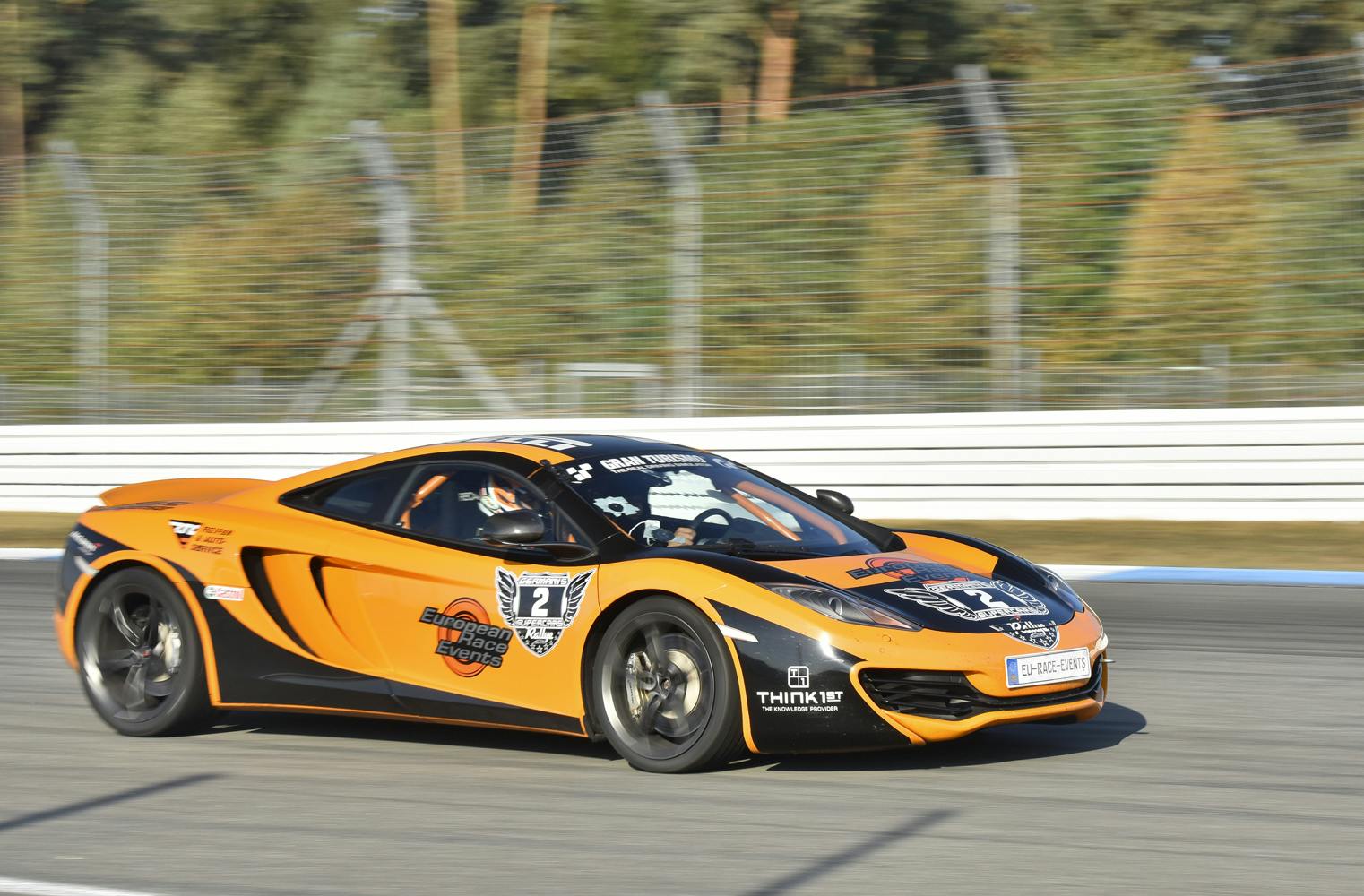 Am Hockenheimring | am Steuer des McLaren MP4-12C