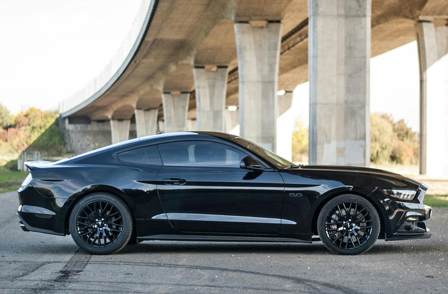 Einen Ford Mustang GT 5.0 fahren | 60 Minuten mit 450 PS 