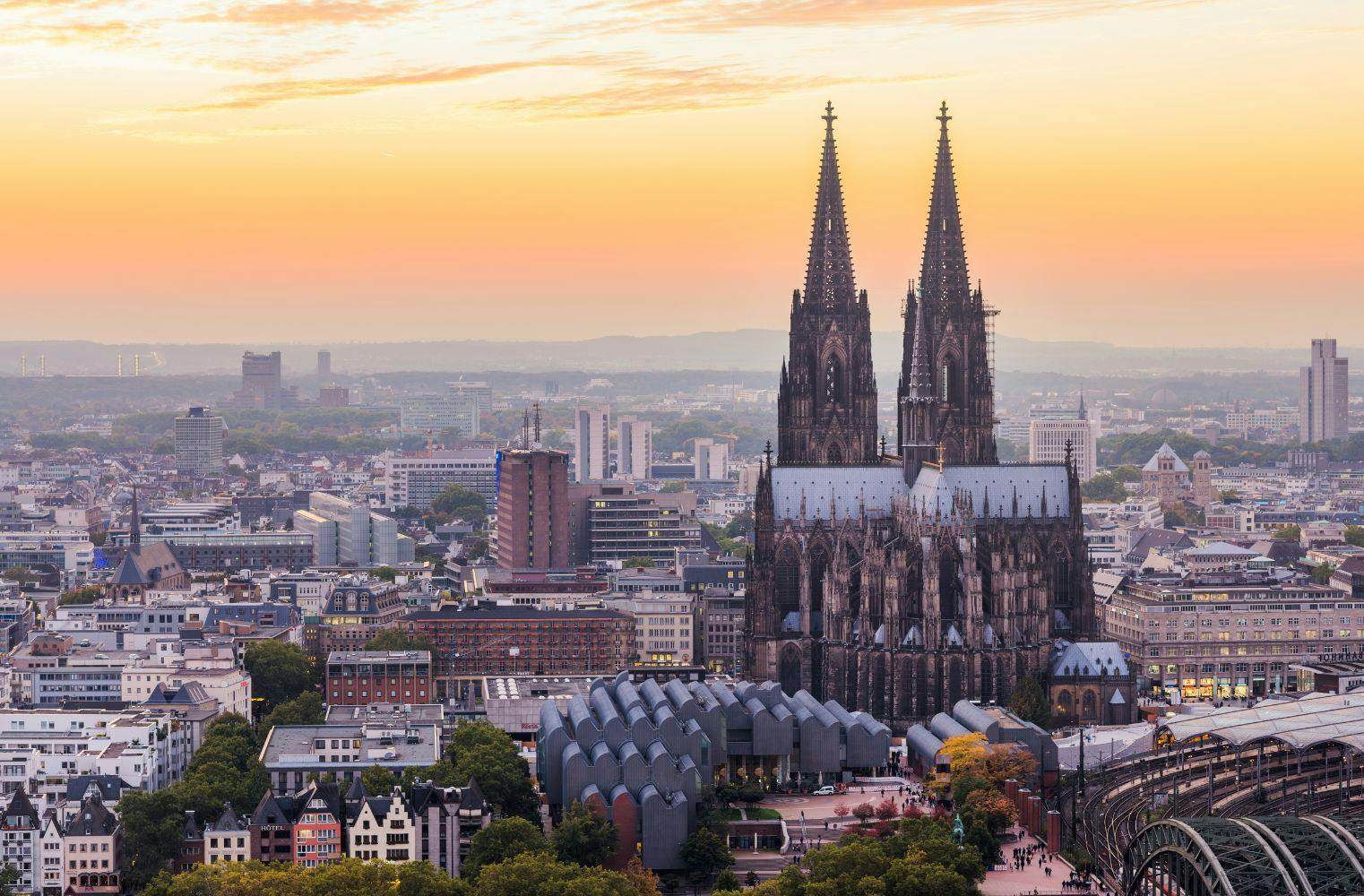 Köln Urlaub zu zweit | a&o Köln Neumarkt mit Frühstück