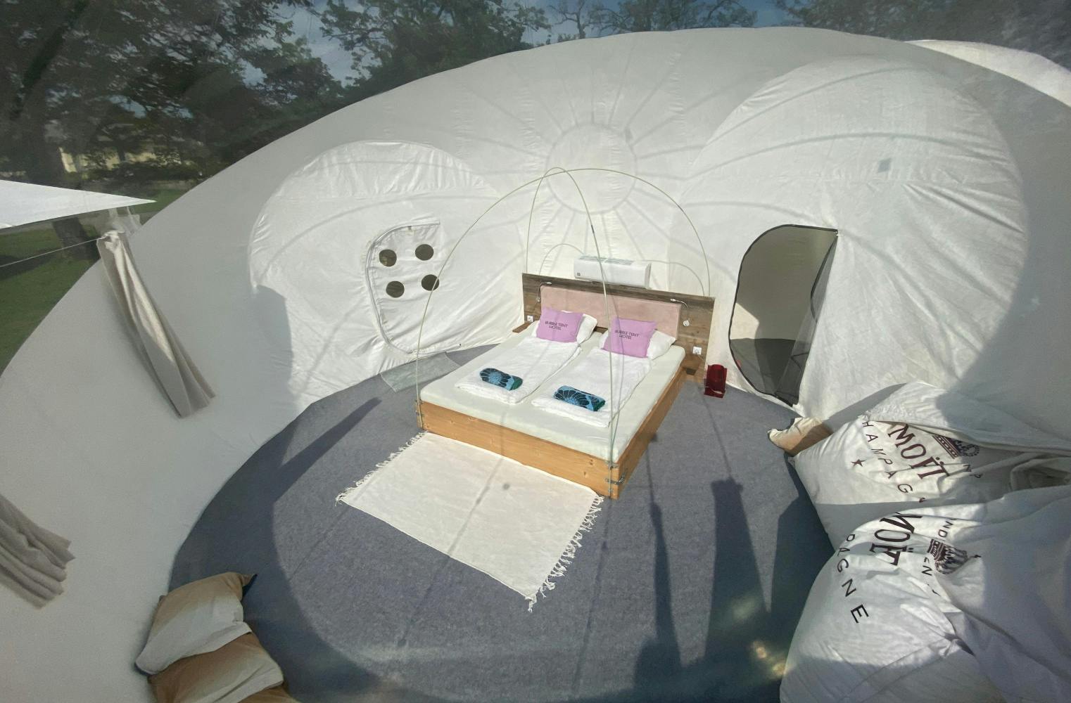 Übernachtung im Bubble Tent | Romantik unterm Sternenzelt