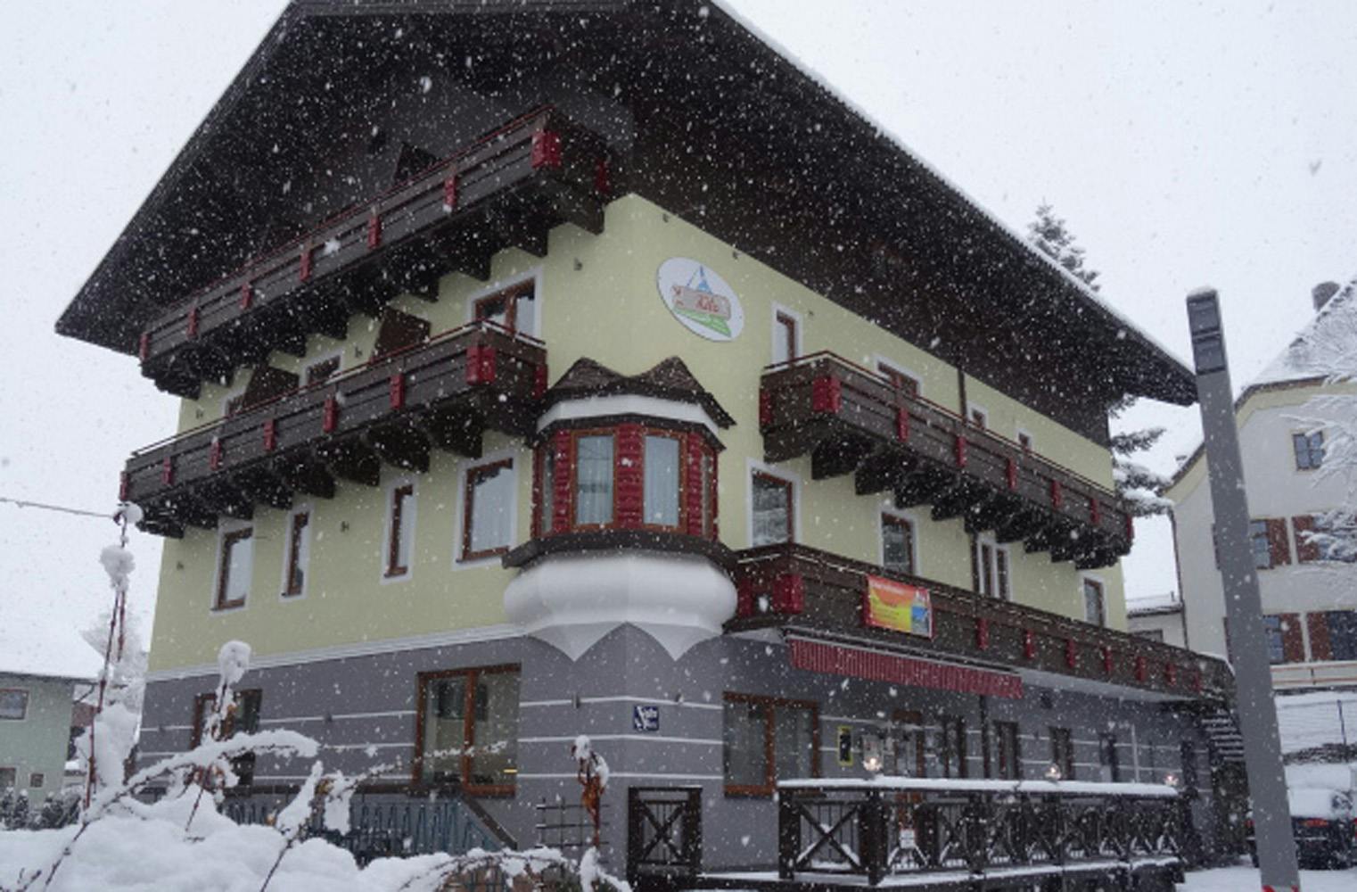 Winter-Ski-Urlaub | Schneegarantie | 4 Tage im Sporthotel