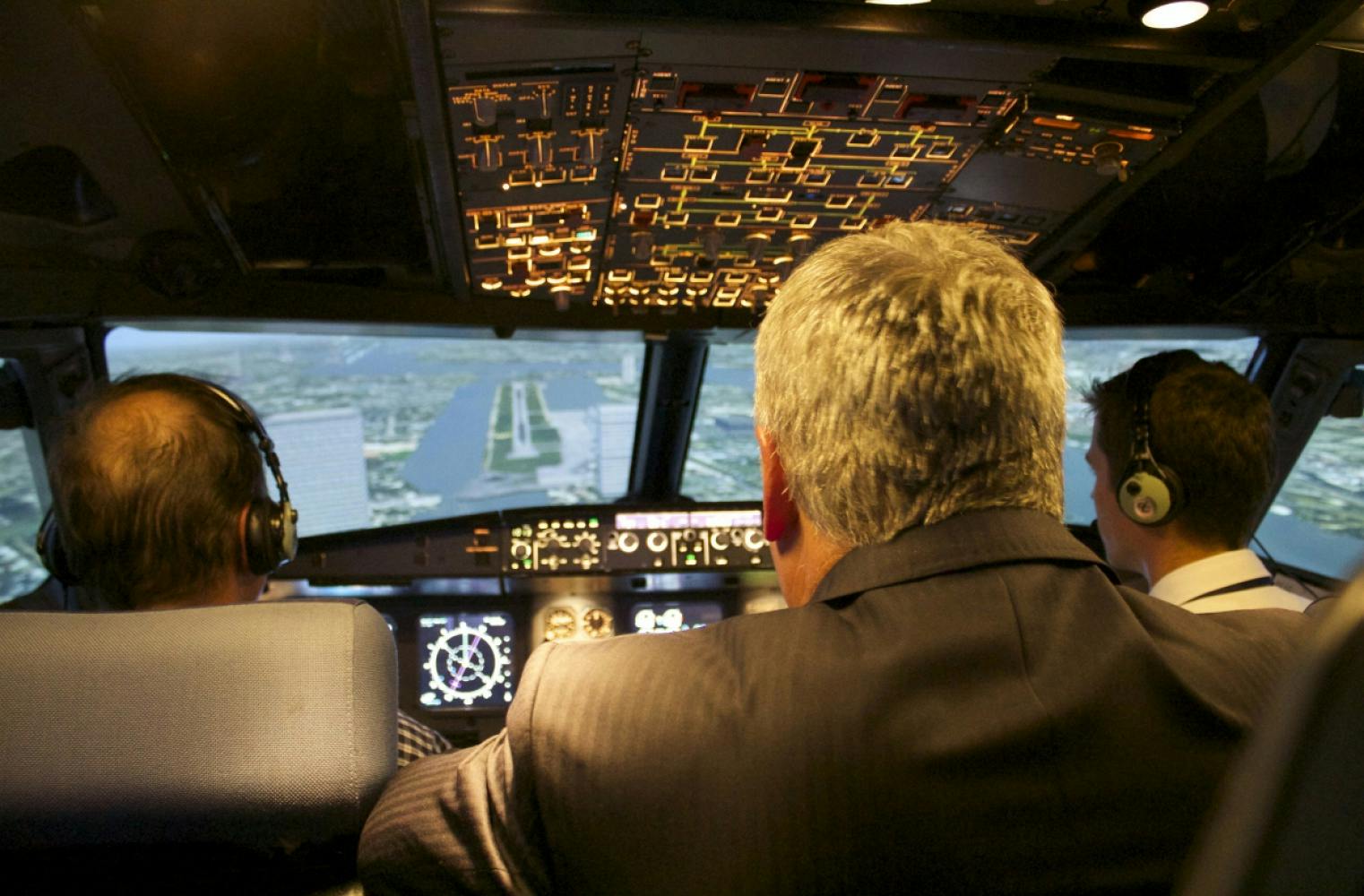Pilot im Flugsimulator | 2 Stunden Airbus A320