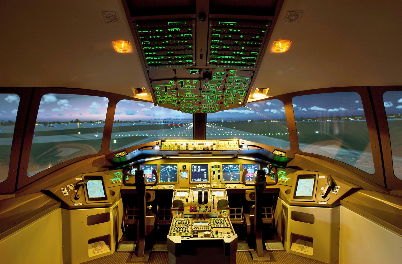 Simulatorflug in der Boeing 777 | Kindheitstraum Pilot