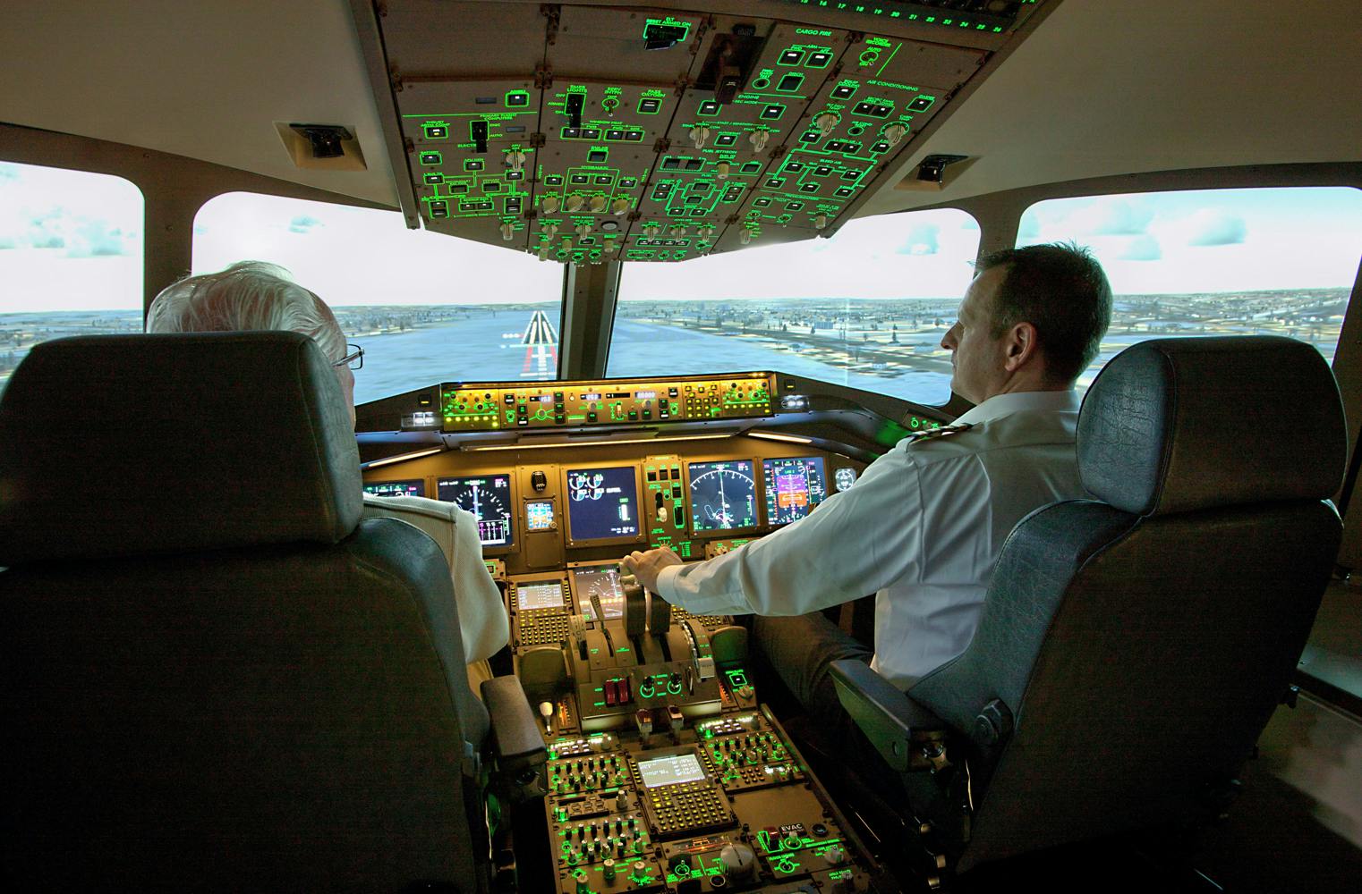 Simulatorflug in der Boeing 777 | Kindheitstraum Pilot