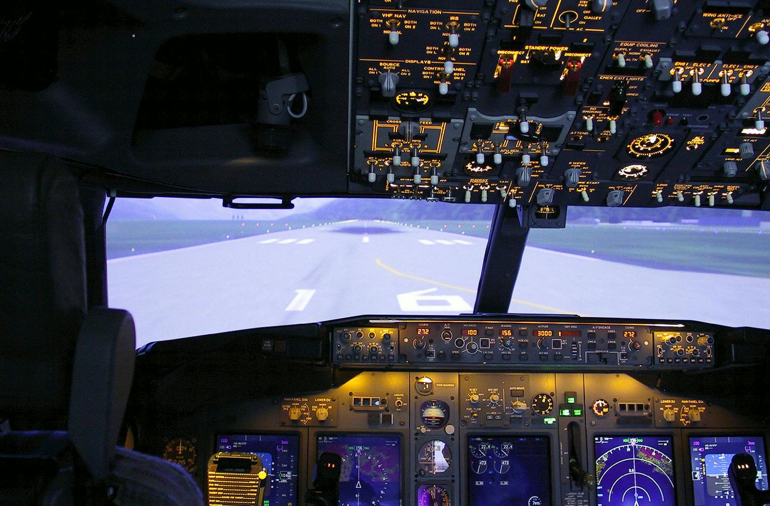 Boeing 737 selber fliegen | Pilot im Full Flight Simulator