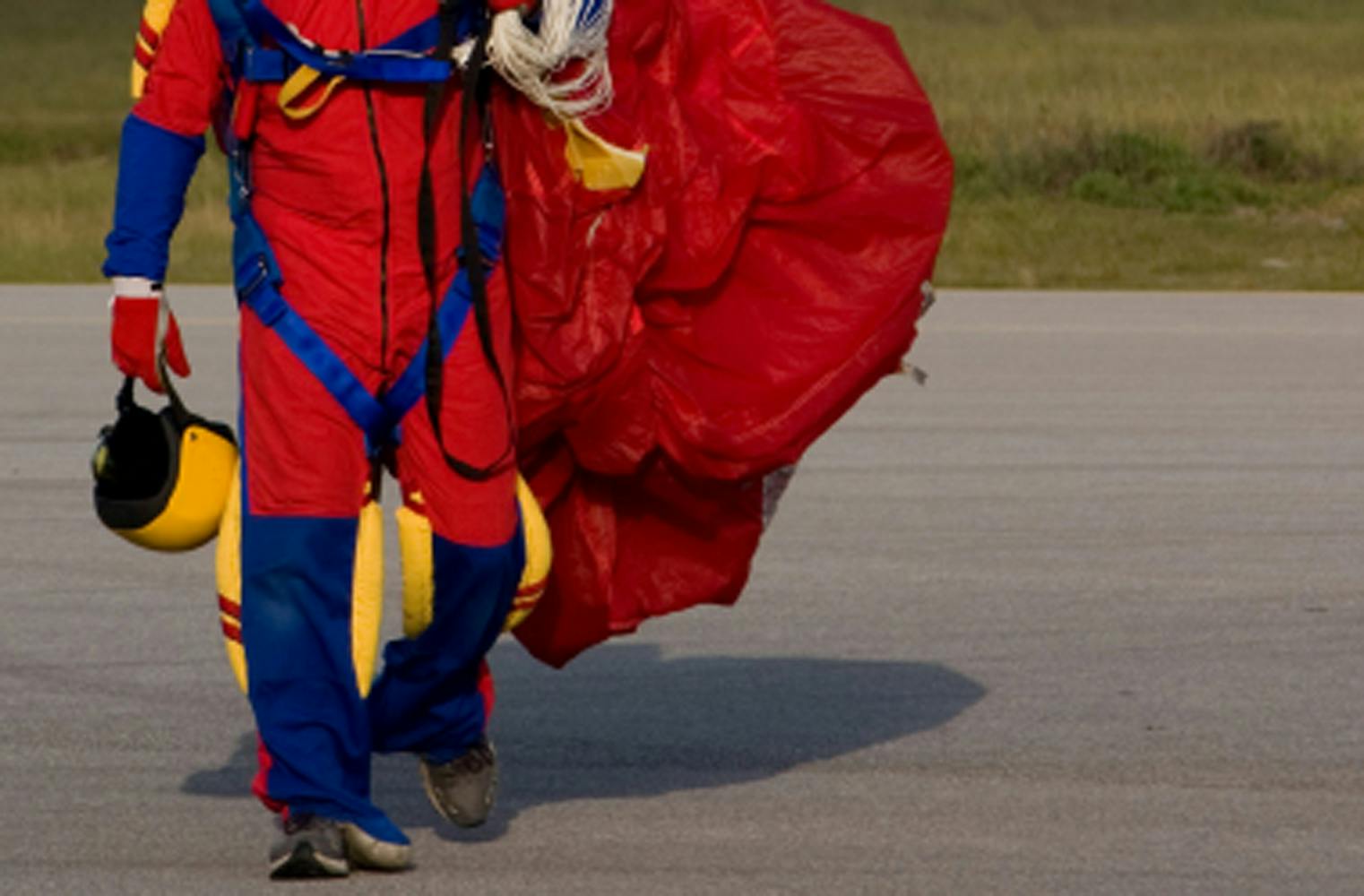 Tandem Fallschirmspringen | 50 Sekunden 200 km/h Freifall