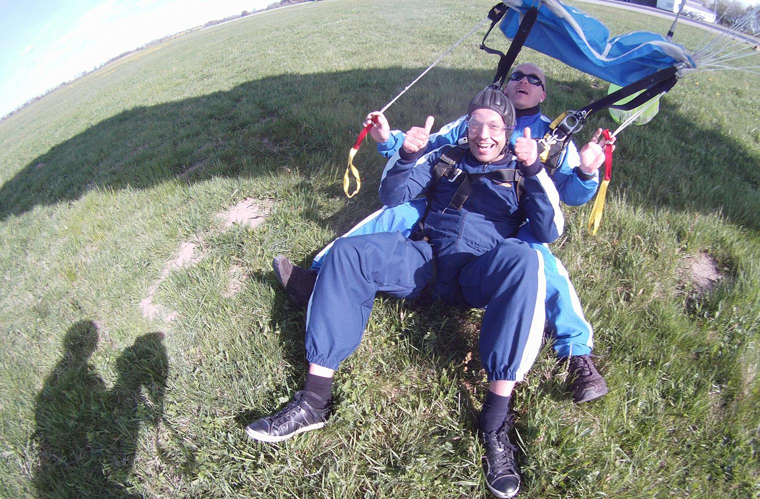 Tandemspringen Fallschirm | aus ca. 3.000 Meter Höhe