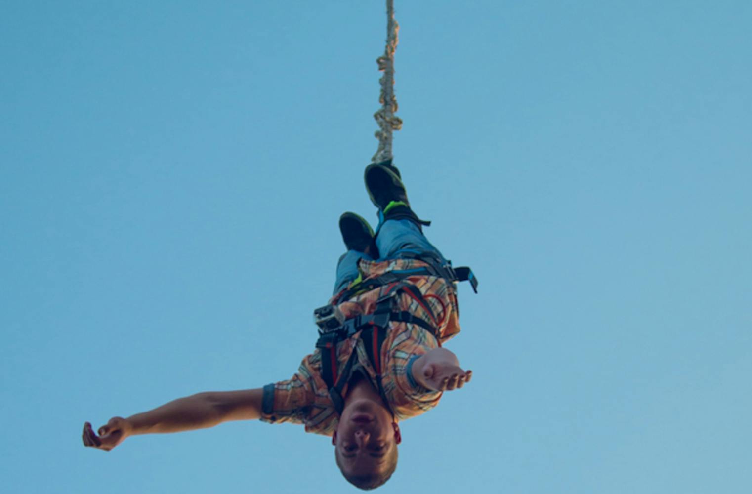 Bungee Jumping | freier Fall aus 50 Meter Höhe